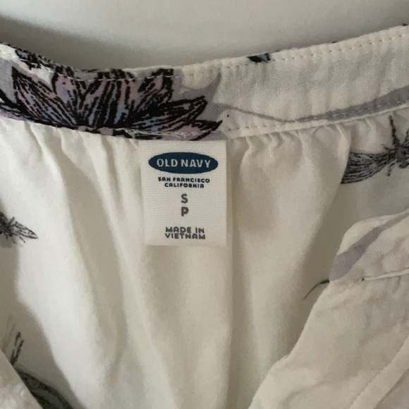 Old Navy Floral Blouse - Picture 7 of 8